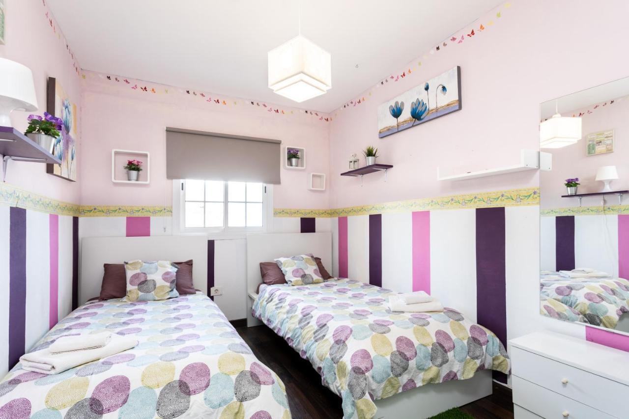 Villa Blanca Tenerife - Private Rooms - Terrace And Bbq, 5 Minutes From The Beach And Airport San Isidro  Kültér fotó