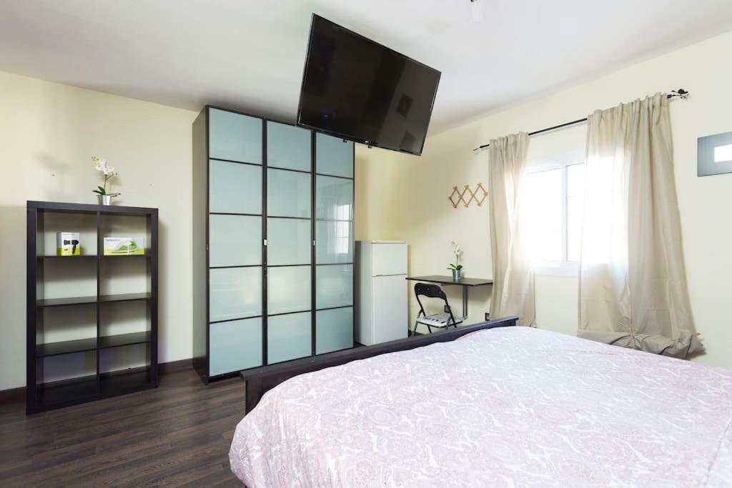 Villa Blanca Tenerife - Private Rooms - Terrace And Bbq, 5 Minutes From The Beach And Airport San Isidro  Kültér fotó